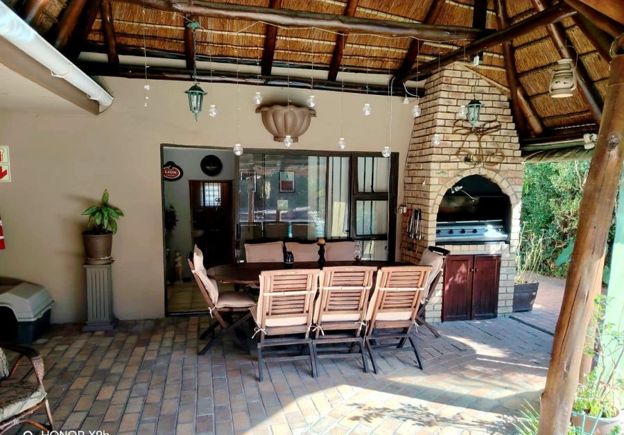 4 Bedroom Property for Sale in Beacon Bay Eastern Cape